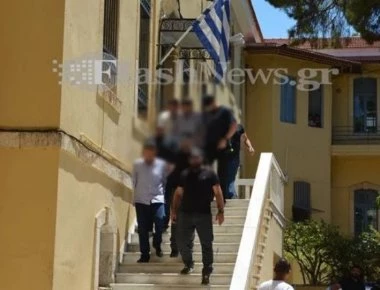Προφυλακίστηκε ο ένας αδερφός για τη δολοφονία του Π. Δουρουντάκη - Ελεύθερος ο δεύτερος με όρους (βίντεο)